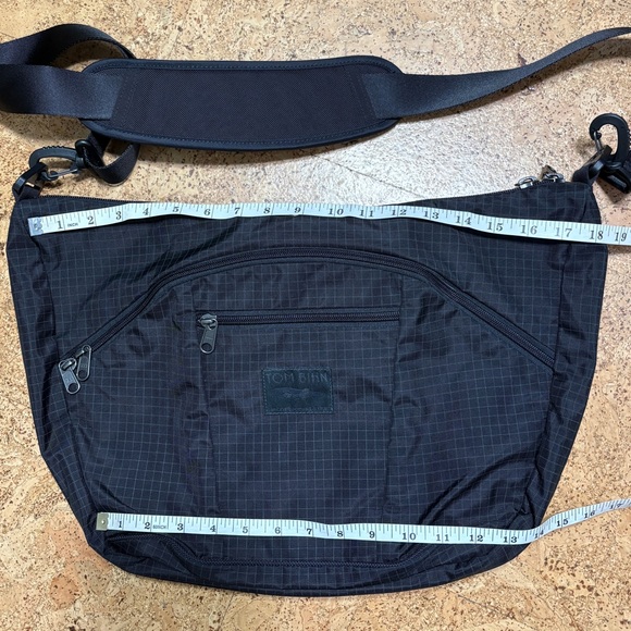 Tom Bihn Parental Unit Diaper Messenger Check Grid Bag In Black With Purple - Picture 13 of 16